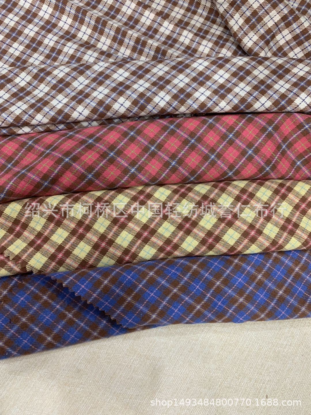 厂家直接现货供应21支斜纹单面法兰绒小格子全棉色织格子布 女装
