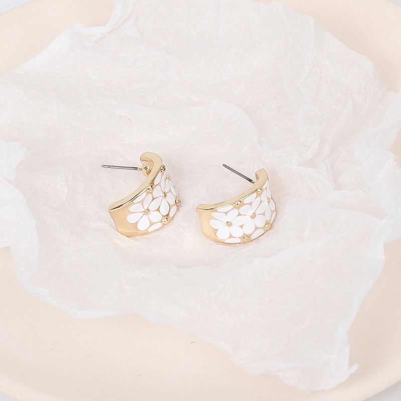 10g Weight Earrings Classification Wedding, Travel Occasion Women'S Gender White, Pink, Red, Yellow, Black Color Fashion New Colorful Exaggerated Women's Earrings 10