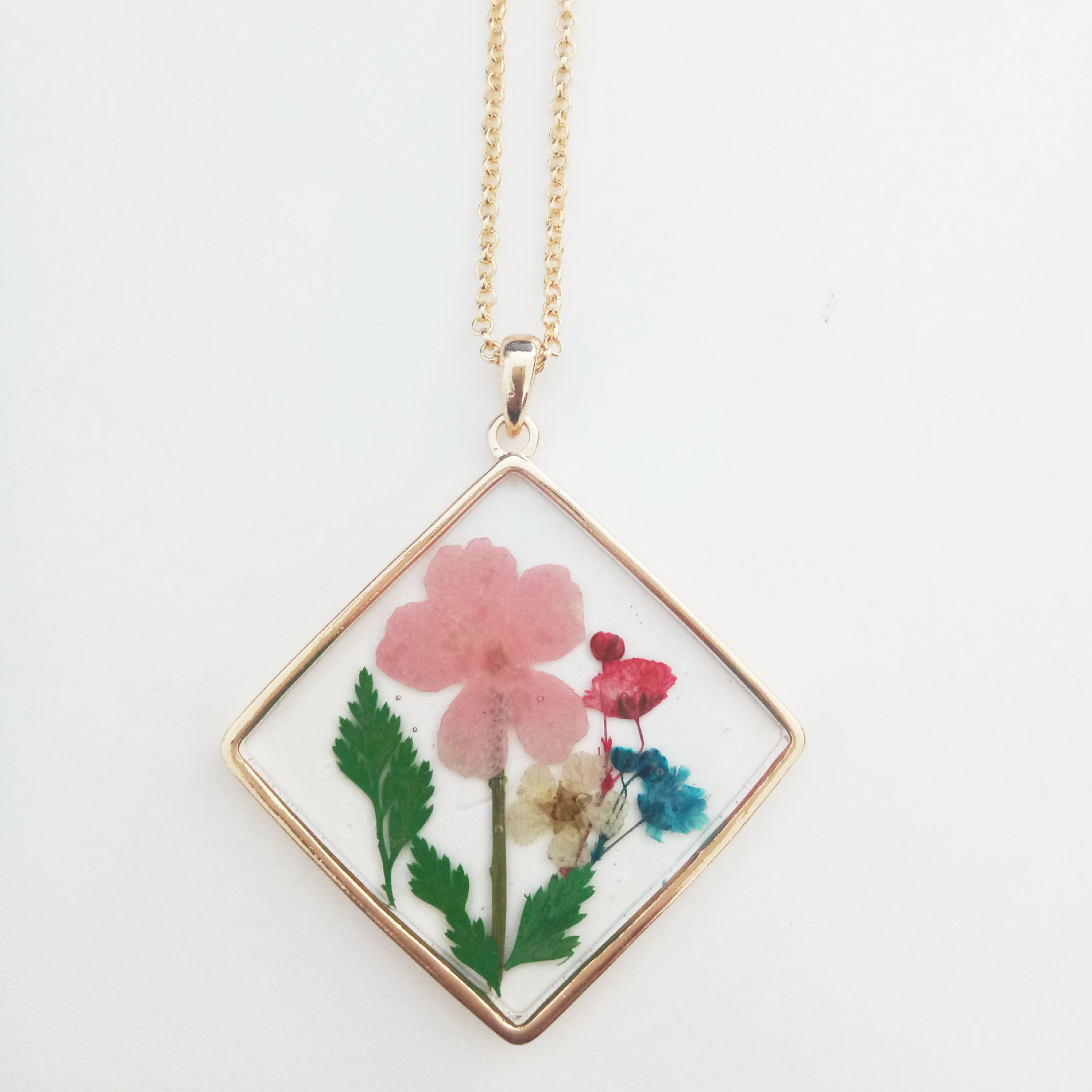 Vintage Style Cross Leaves Flower Alloy Epoxy Women's Necklace display picture 2