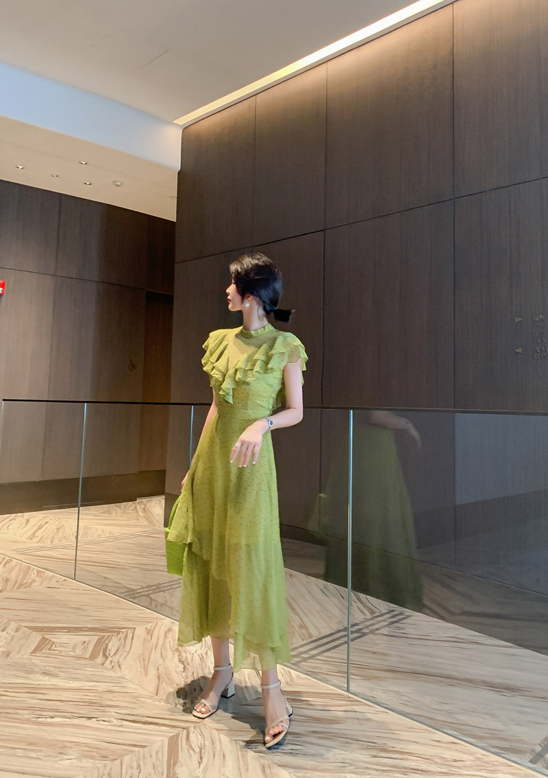 Đầm maxi nữ thắt eo chấm bi phối ren xếp tầng voan dài — Màu xanh lá chi tiết 2