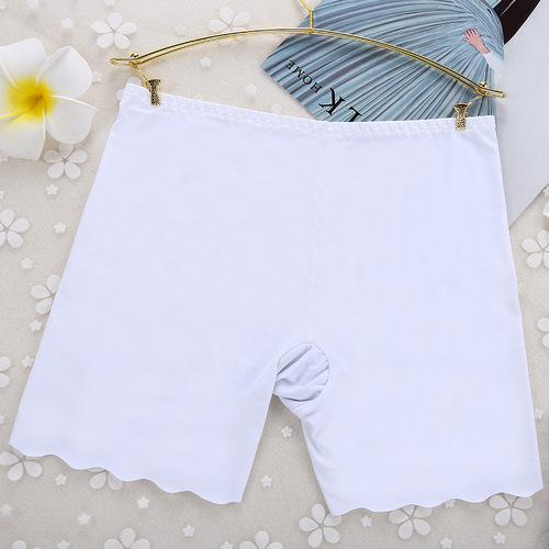 Mid-waist thin ice silk breathable underwear for girls summer one-piece seamless bottoming anti-exposure safety pants three-quarter pants