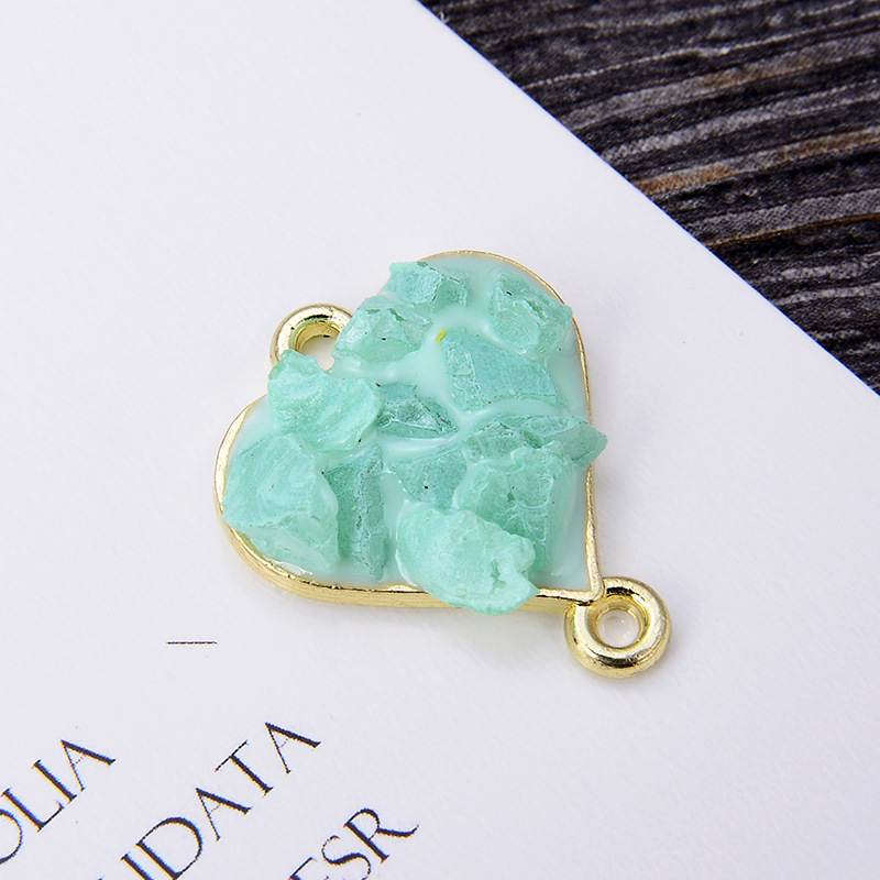 12g Weight Pendant Jewelry Making Type 16*20mm Jewelry Making Size DIY Jewelry Accessories Classification 5 PCS/Package Quantity Alloy Material Heart Shape Pattern Enamel Design Simple Style Style 5 PCS/Package 16*20mm Alloy Heart Shape Pendant 无