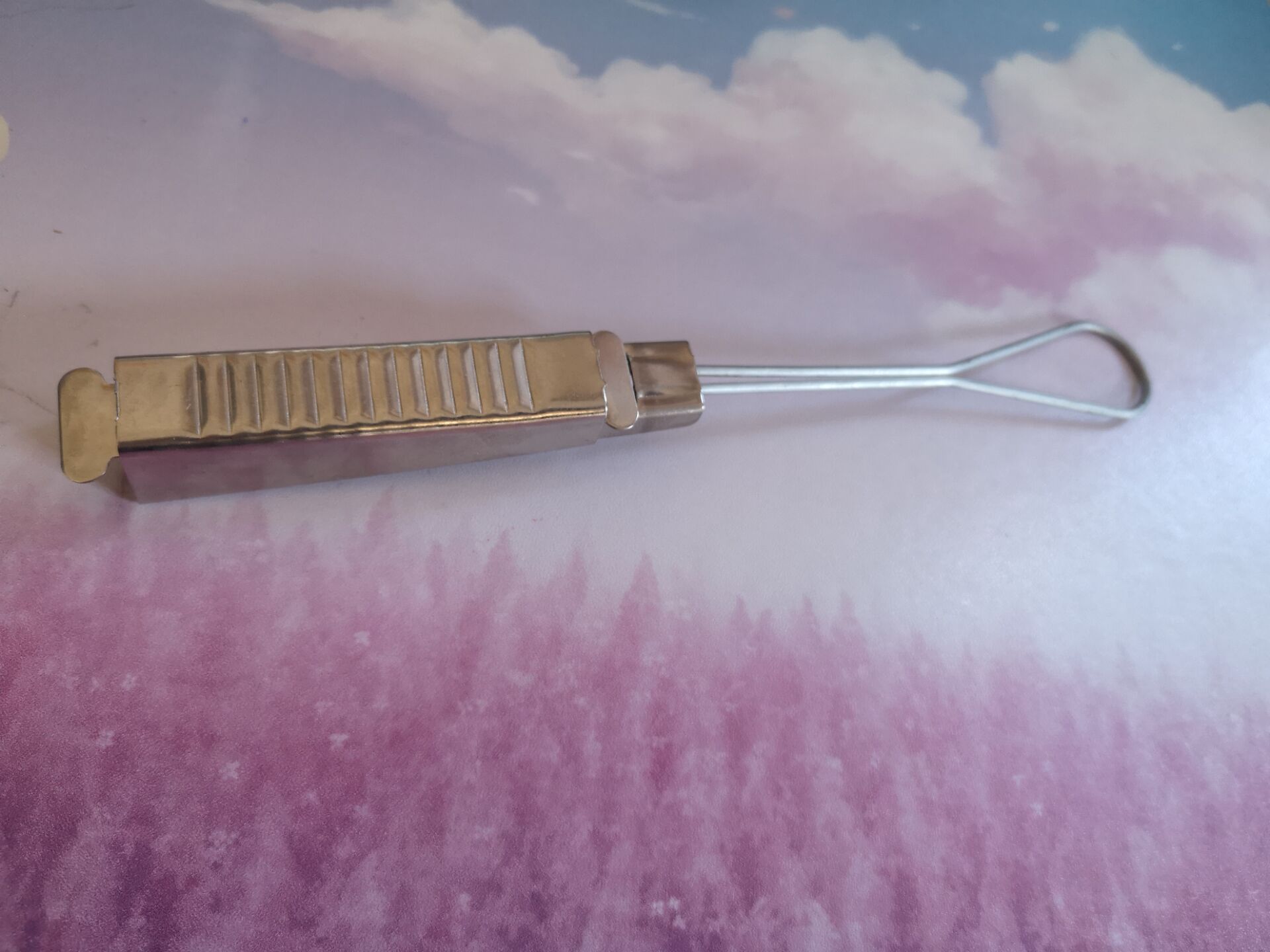 华维批发 FTTH辅件  金属挂架 皮线光缆S型固定件 S型拉钩