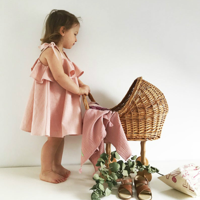 Fashion Solid Color Cotton And Linen Ruffles Strap Dress Knee-length Baby Clothes display picture 3