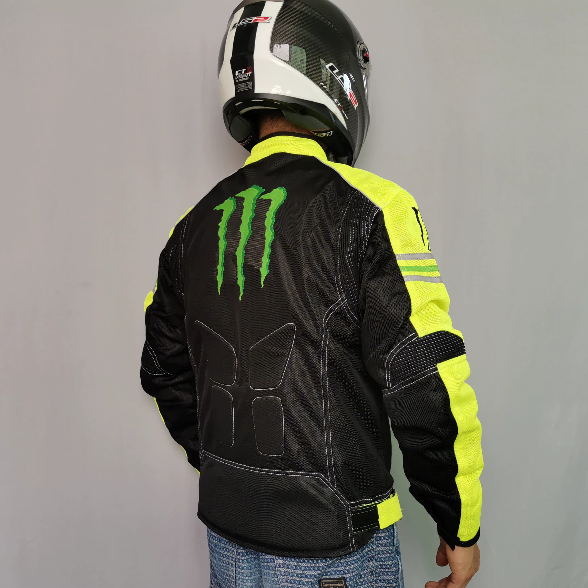 Zomer ademend motorjack - dun racepak met anti-val beschermende uitrusting en Monster Energy-ontwerp