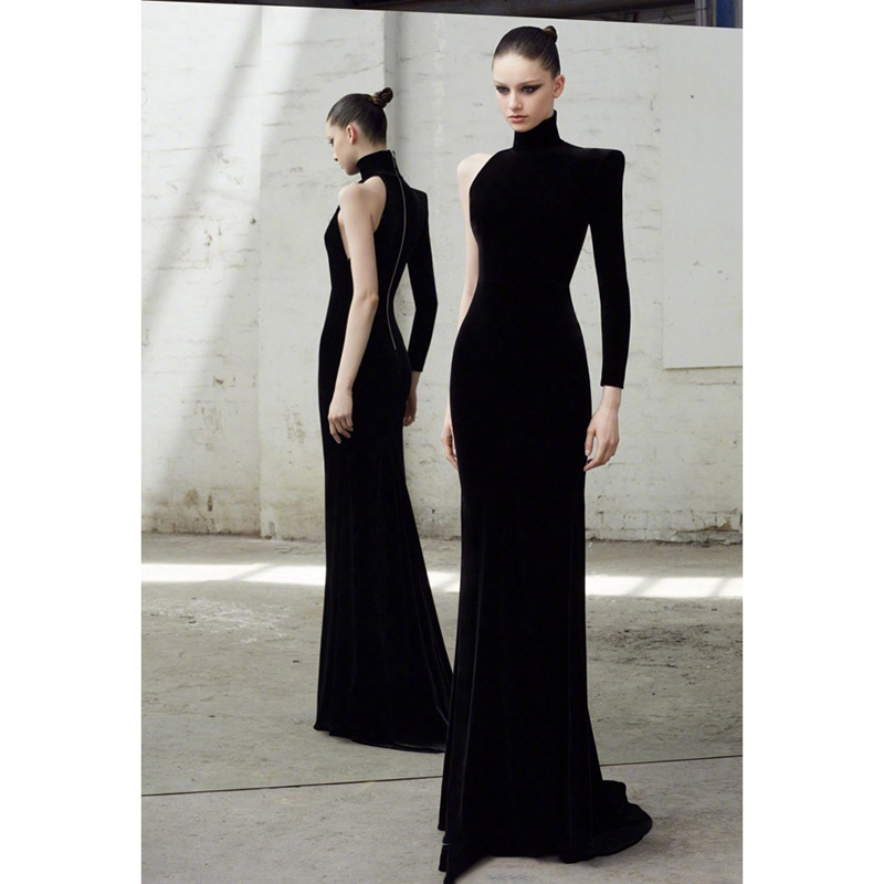 Fashion Show 2026 New One-Shoulder Long-Sleeve High-Neck Fishtail Slim-Fit Small Train Evening Dress Black Skirt