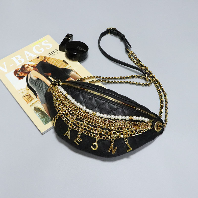 2019新款超火头层牛皮斜挎胸包小香风女包珍珠菱格字母链条腰包