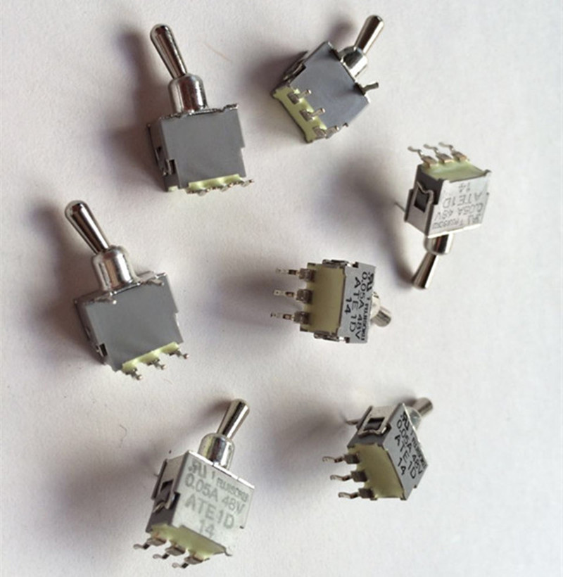 日本FUJISOKU 钮子开关 摇头 ATE1D 0.05A 48V 3脚 侧脚 2档 弯脚