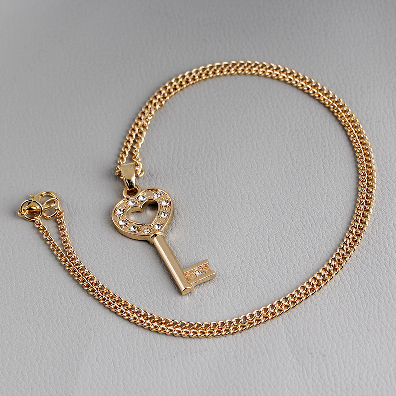 necklace chain clavicle chain fashion heart-shaped key Korean ladies love diamond inlaid pendant nec