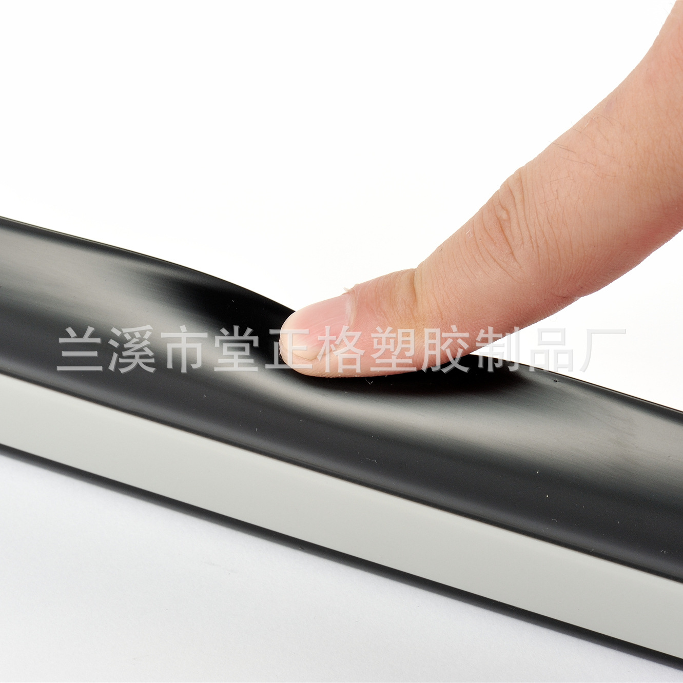 供应色卡PVC软硬 双色 多色共挤型材  厂家直销防水耐腐蚀