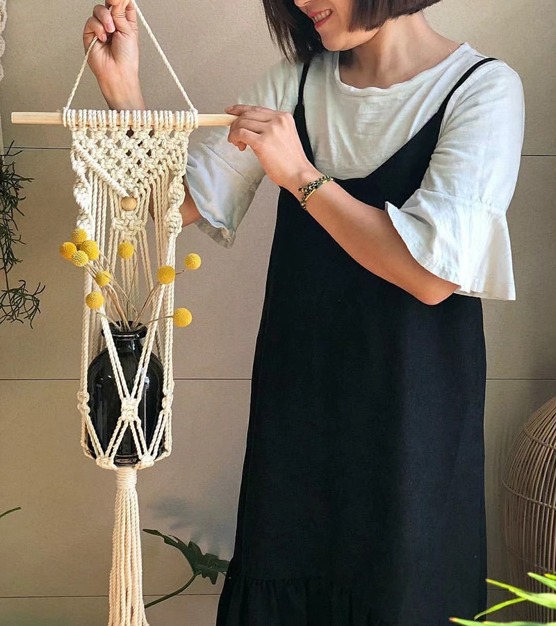 Hand-woven hanging basket, hanging pocket, bohemian tapestry, hotel living room, bedroom gardening decoration, mesh pocket, aerial pendant
