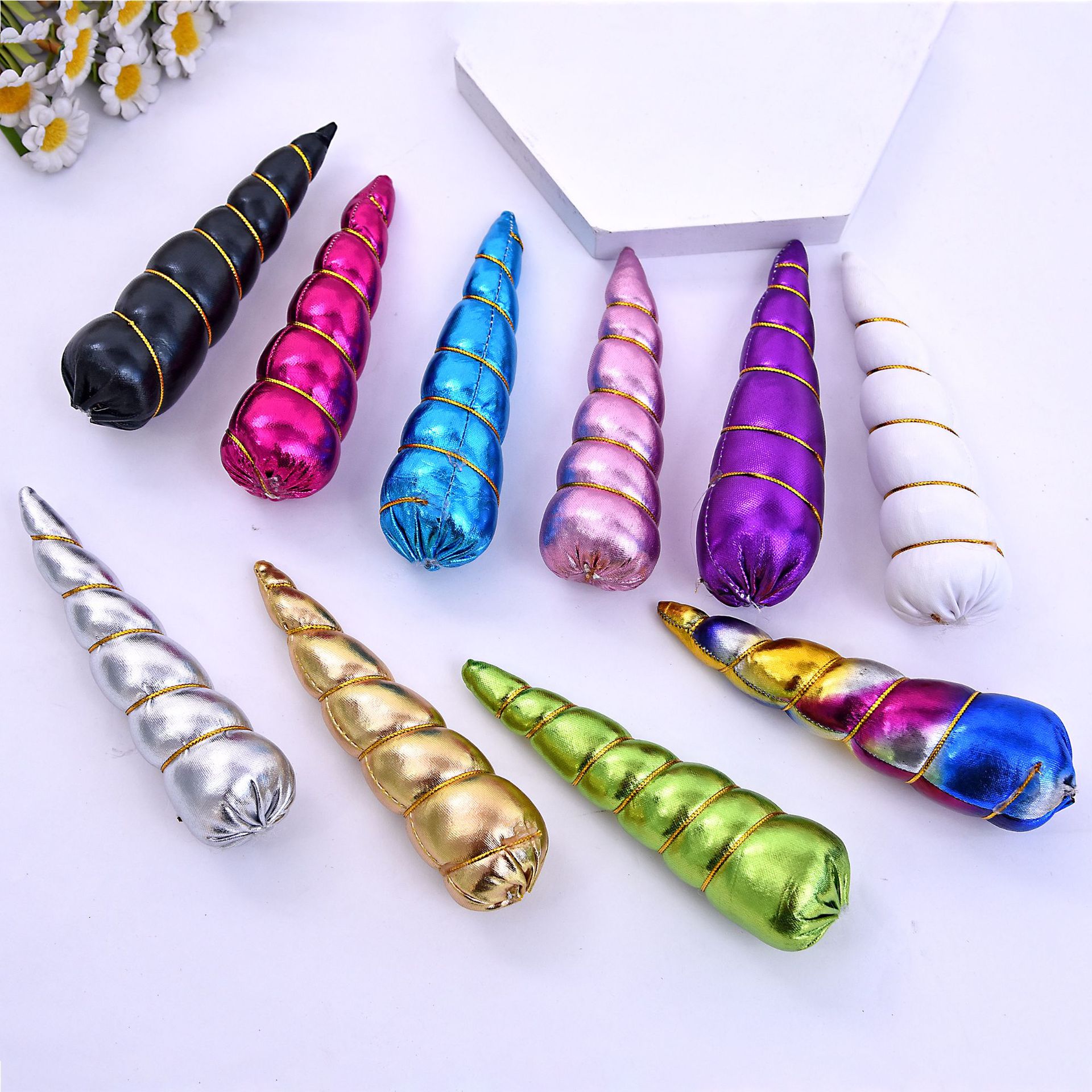 Fashionable polishing cloth