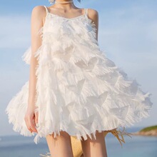 ����Ӿ��Ů�����׺���С����ڶ�����С�ؾ�£ʱ�бȻ���ȼ�Ӿװ