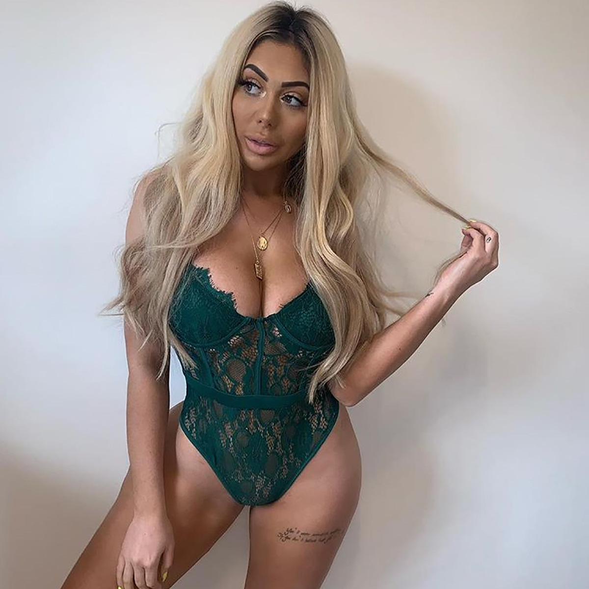 PB({M5A7UM_`F((@[DT3N)N