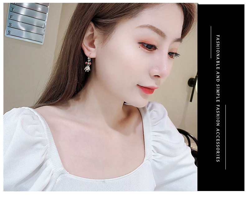 Année De La Rat Nouvelle Année Personnalisé Yeux Souris Boucles D'oreilles Mode Tous-match Micro Strass Mignon Zodiaque Rat En Ligne Influenceur Boucles D'oreilles display picture 11