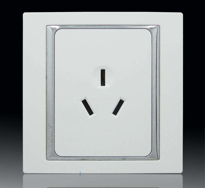 (豪杰顺)三孔插座