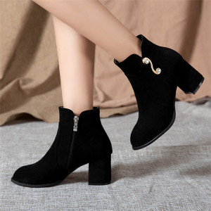 Autumn and winter short boots leather Plush thick heel side zipper Martin boots women’s Korean water diamond High Heel B