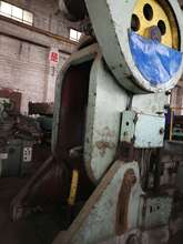 低价转让八成新二手机床车床100吨冲床安装少用精度高（201909售