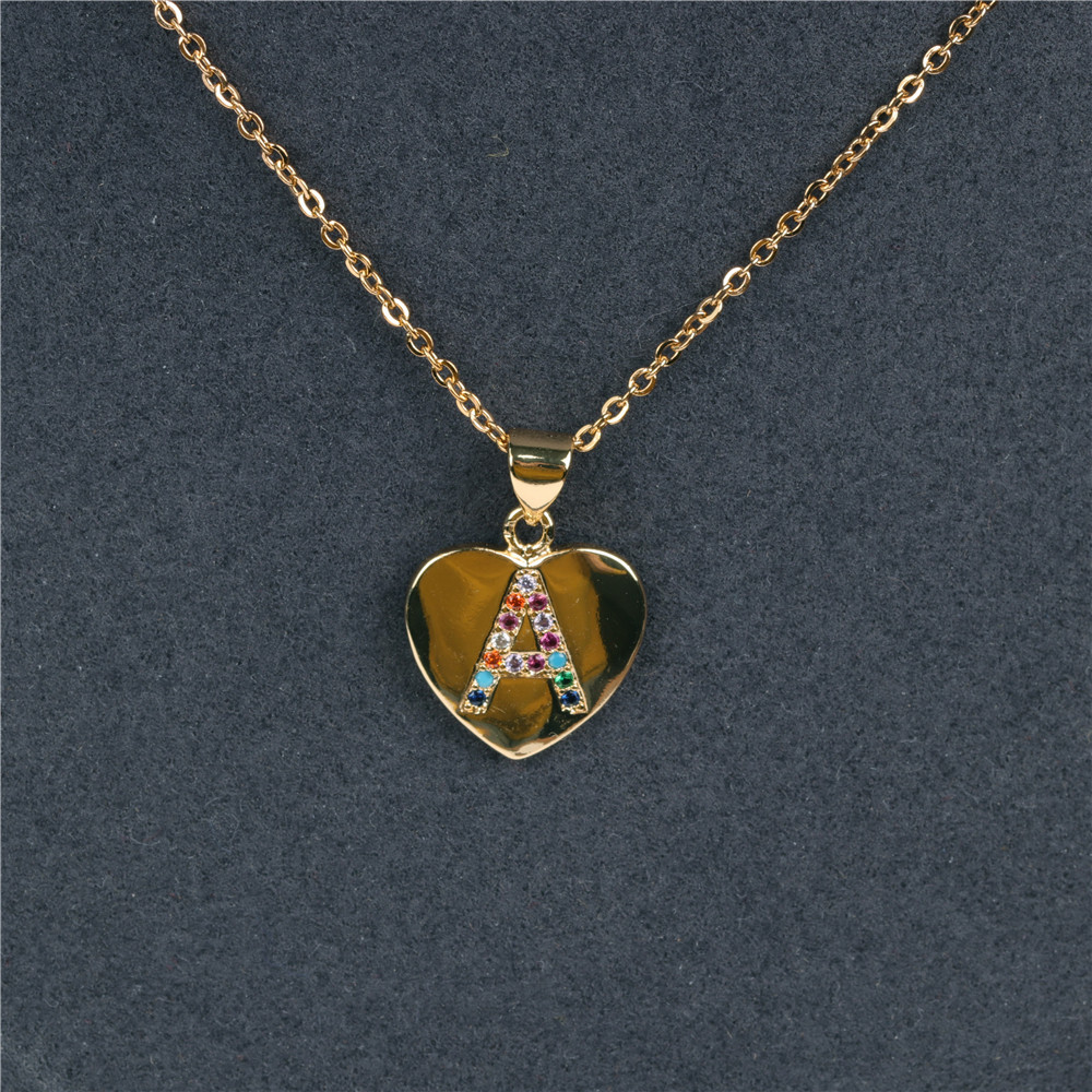 Croix-frontière Nouvelle Arrivée Accessoires Coloré Micro Strass Coeur D'amour Collier Anglais Lettre Pendentif Marée Clavicule Chaîne En Gros display picture 18