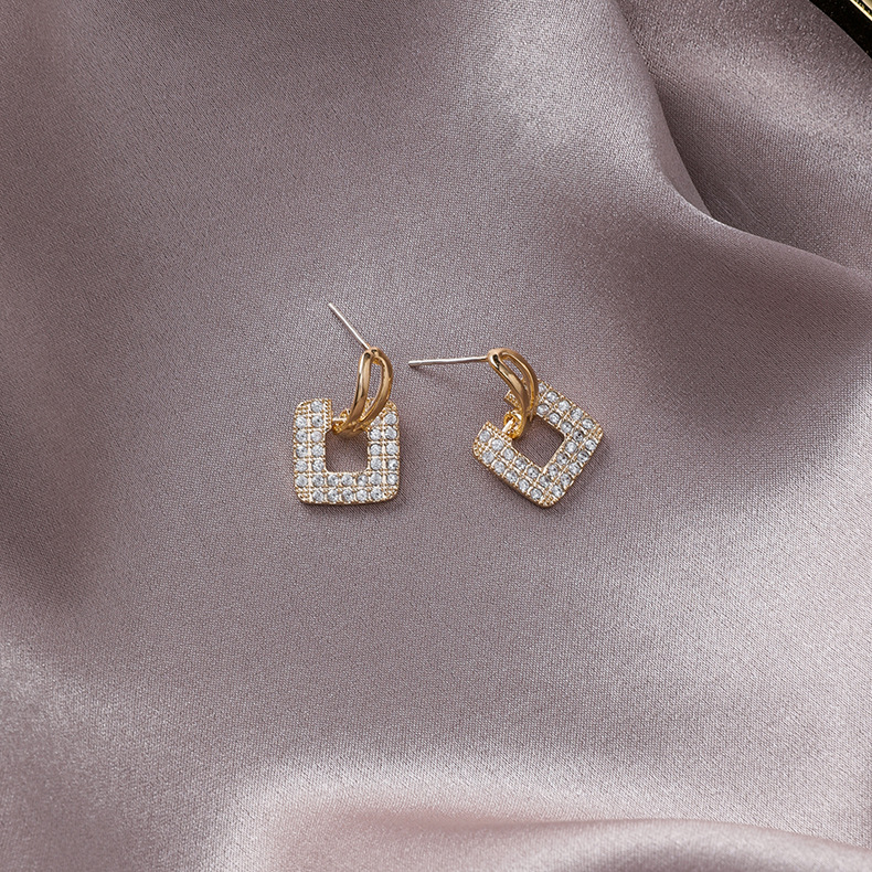 925 Silver Pin Fashion Short Micro-inlaid Zircon Square Earrings Small Wild Girl Temperament Earrings Popular New display picture 3