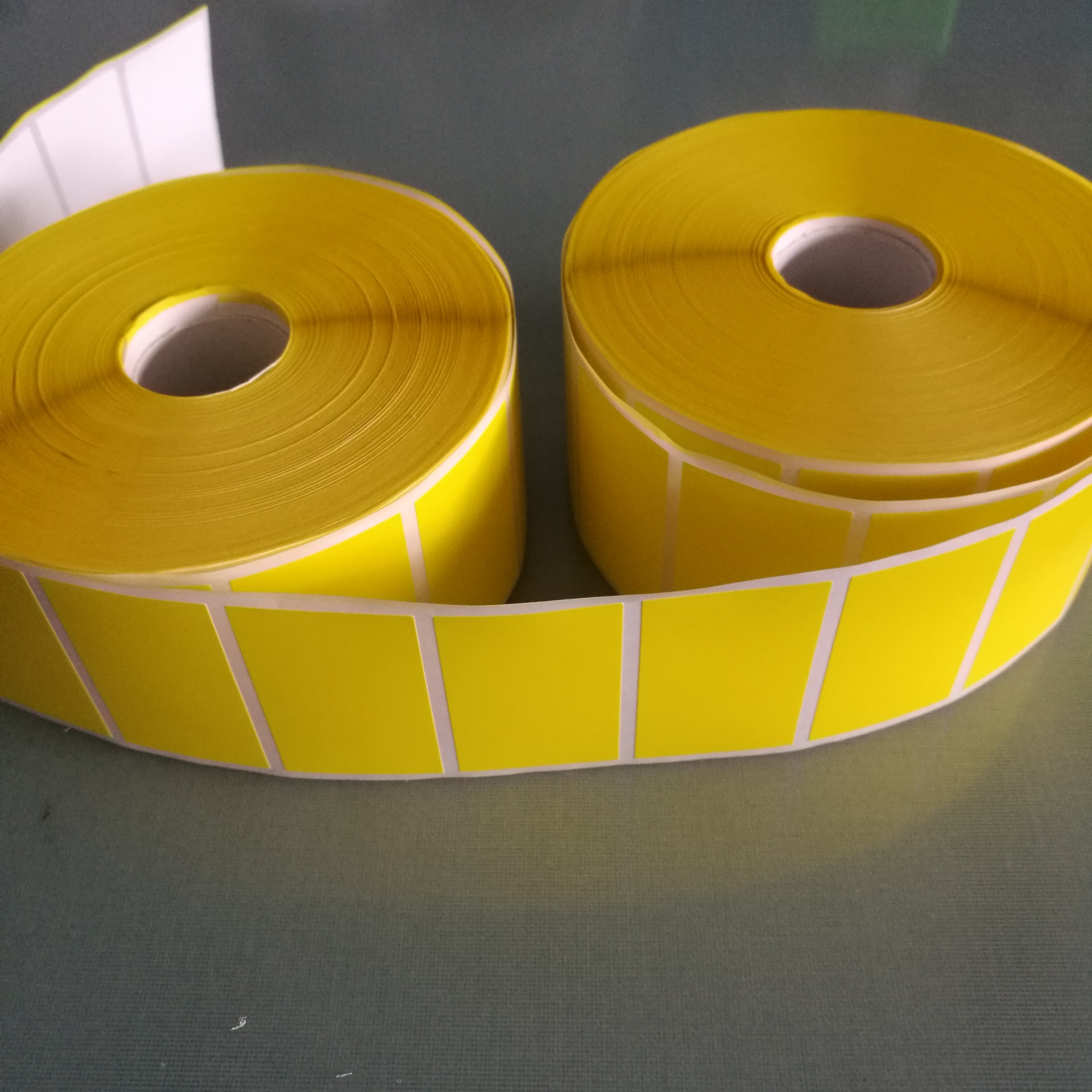 不干胶贴纸空白标签纸铜版纸黄色喷墨商标-阿里巴巴