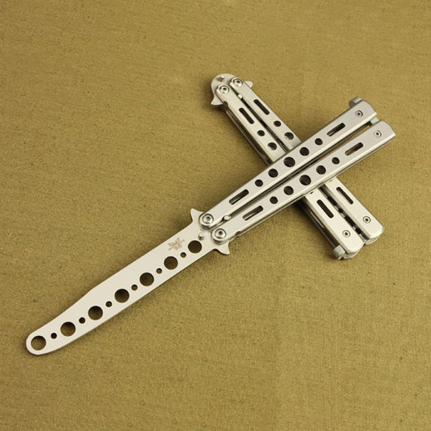 批发小刀 户外防身刀具 蝴蝶刀 练习刀 多功功折叠训练甩刀无刀刃|ru