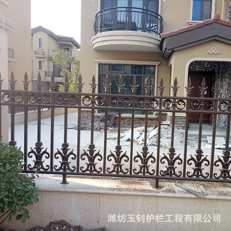 别墅围墙栏杆铝合金护栏 院墙阳台铝艺护栏 厂房小区围墙护栏