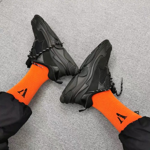 V Letter Black Orange Korean Version European and American Street Hip Hop Ins College Style Men's and Women's Mid-Calf Pure Cotton Sports Socks 