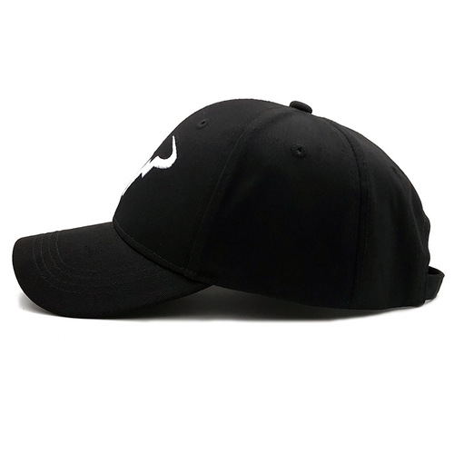 Nadal Tennis Star Style Cow Horn Baseball Cap for Outdoor Sports, Men's and Women's Sun Protection Hat