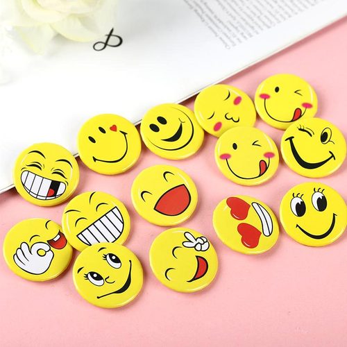 Cartoon badges, decorative badges to make personalized children's medals, cute Japanese cartoon brooches, animal pattern princesses