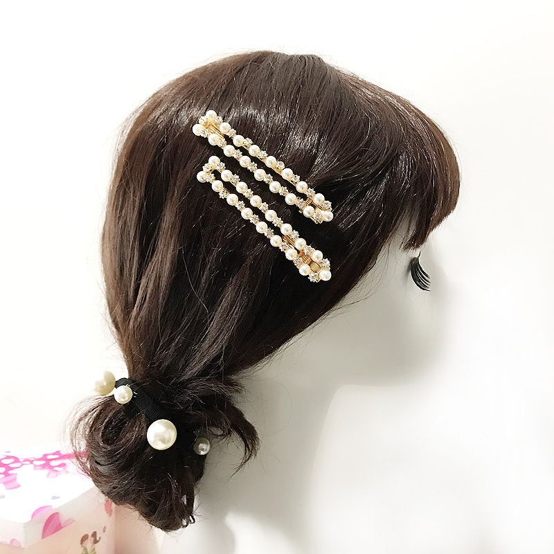 Pearl Rhinestone Alloy Hairpin Word Clip Hairpin Hair Trimming Clip Women's Wholesale Nihaojewelry display picture 10