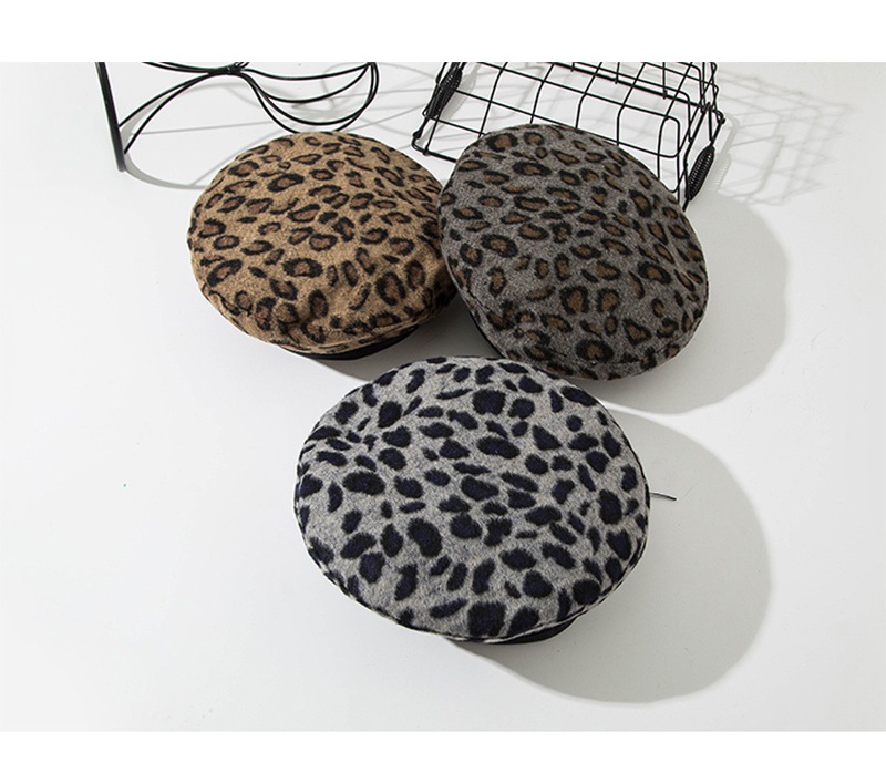 Women's Pastoral Simple Style Leopard Eaveless Beret Hat display picture 12