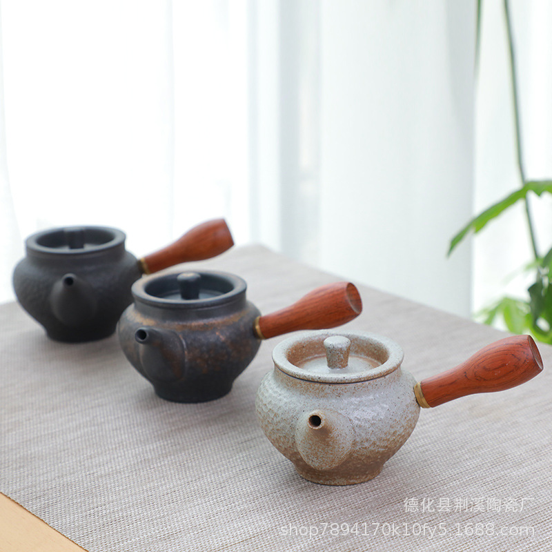 Ceramic Japanese teapot