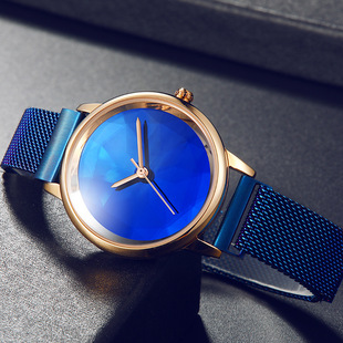 �r�оW�t���sŮʿ�ֱ�Ůʩ�A��ͬ���и���ʯӢ����|��ˮ�W�����