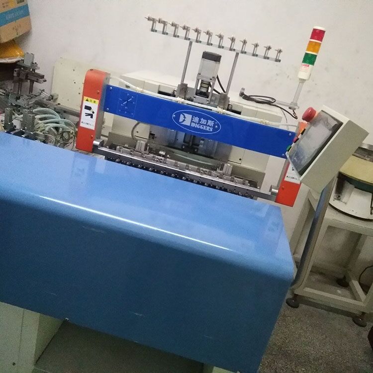 大量回收及维修德宙绕线机    迪迦斯绕线机 变压器全自动绕线机