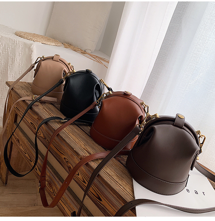 Petit Sac 2019 Nouvelle Automne Et D'hiver Simple Western Style Texturé Seule Épaule Sac De Mode Bandoulière Seau Sac display picture 2