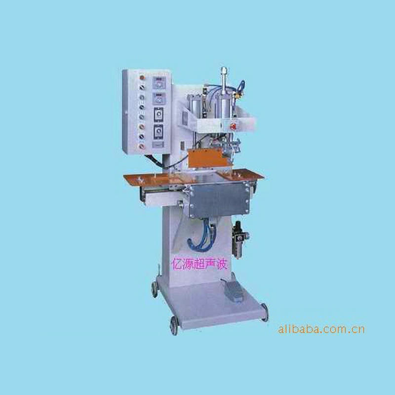 厂家供应无纺布手提袋缝制设备生产加工缝制设备