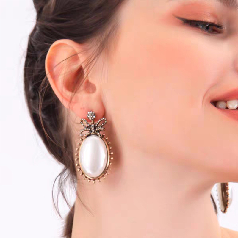 Fashion Simple Alloy Gemstone Earrings Retro Low-key Gravel display picture 13
