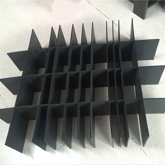 定制黑色防静电中空板刀卡 抗老化塑料万通板 4mm箱包隔板