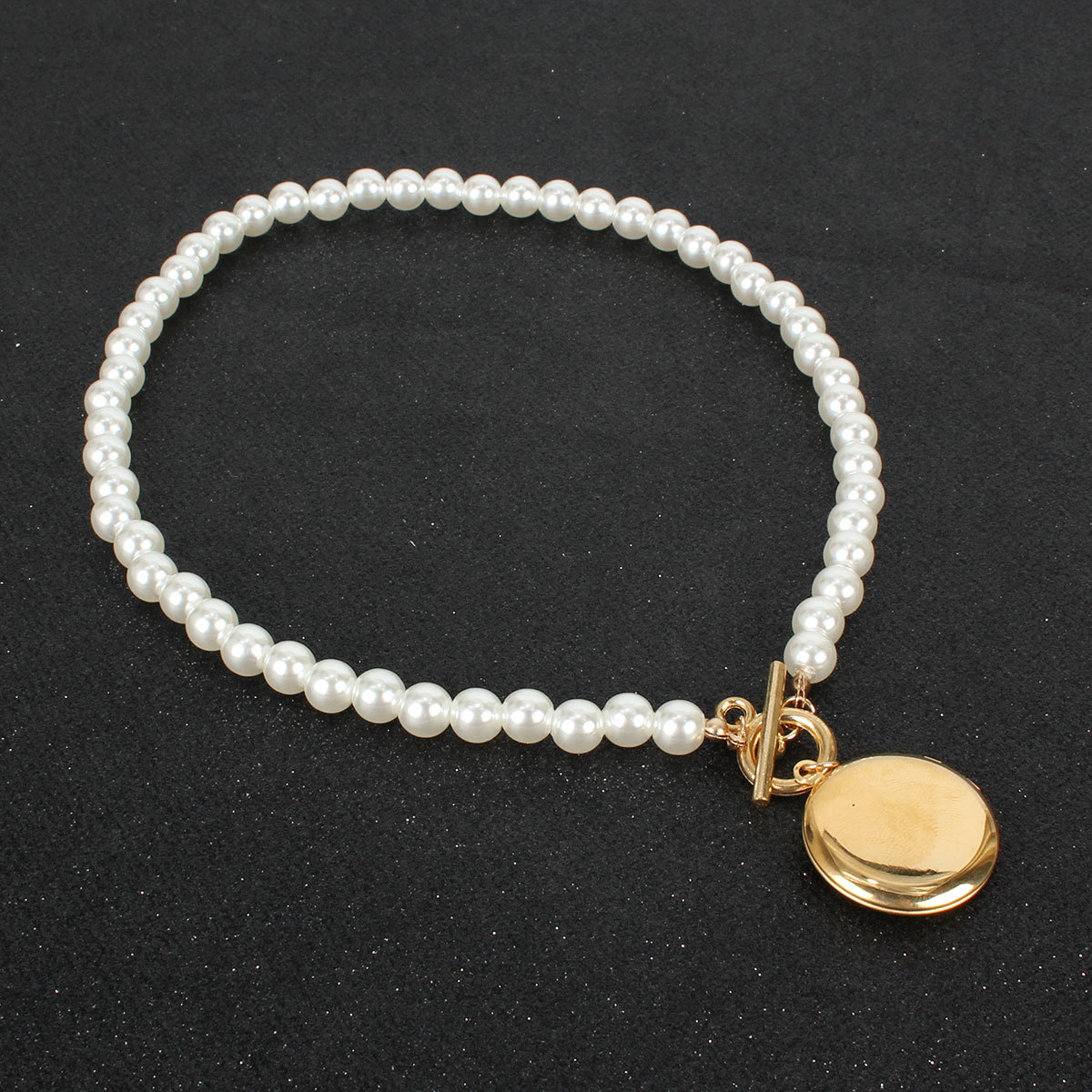 New Simple Retro Necklace Female Plated Gold Imitation Pearl Necklace Jewelry display picture 6