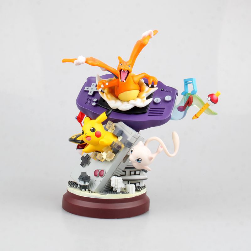 Pikachu and Charizard Figure