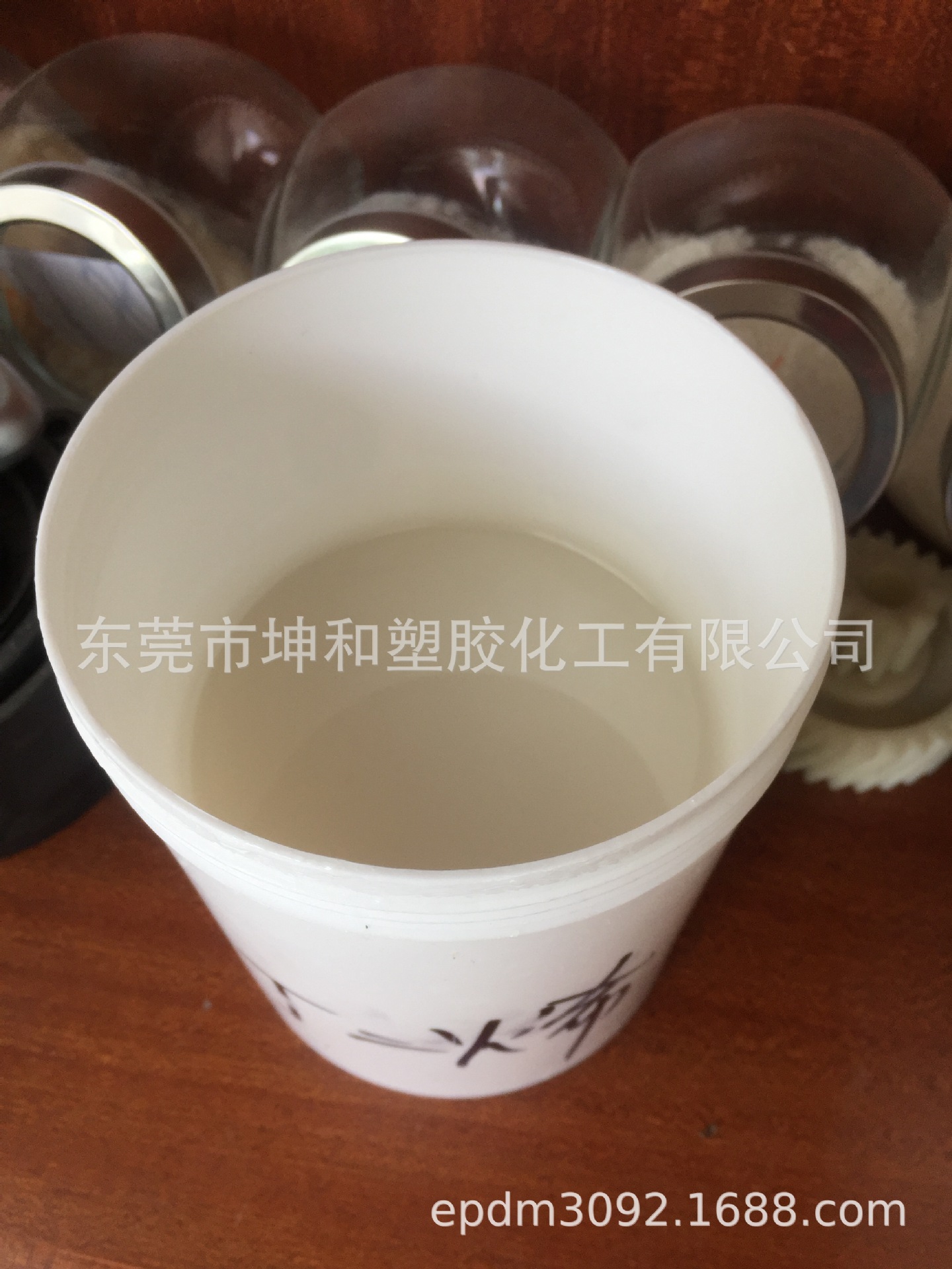 供應分子量5萬液體丁二烯橡膠 粉末丁二烯 適用各種塑料改性