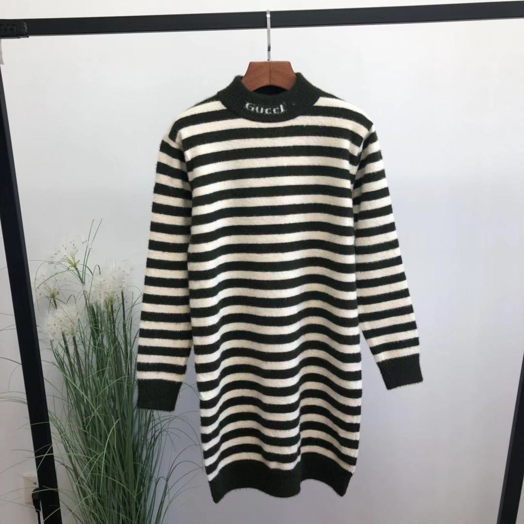 女式圆领黑白条纹水貂绒长款毛衣|ms