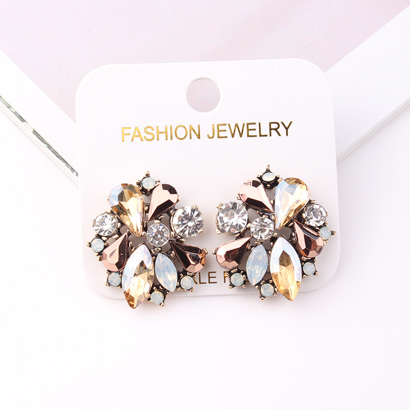 17g Weight Artificial Crystal Inlay Material Ear Studs Classification 1 Pair Quantity Wedding Occasion Alloy Material Flower Pattern Women'S Gender Plating, Inlay Design Glam Style Glam Lady Flower Alloy Plating Inlay Artificial Crystal Women's Ear Studs 无
