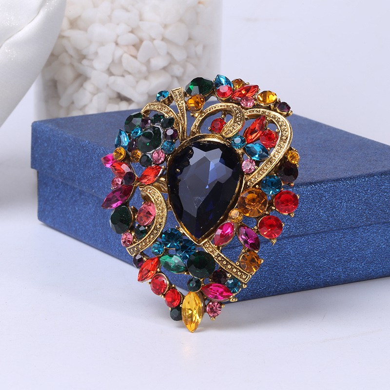 Elegant Water Droplets Alloy Inlay Rhinestones Women's Brooches display picture 8