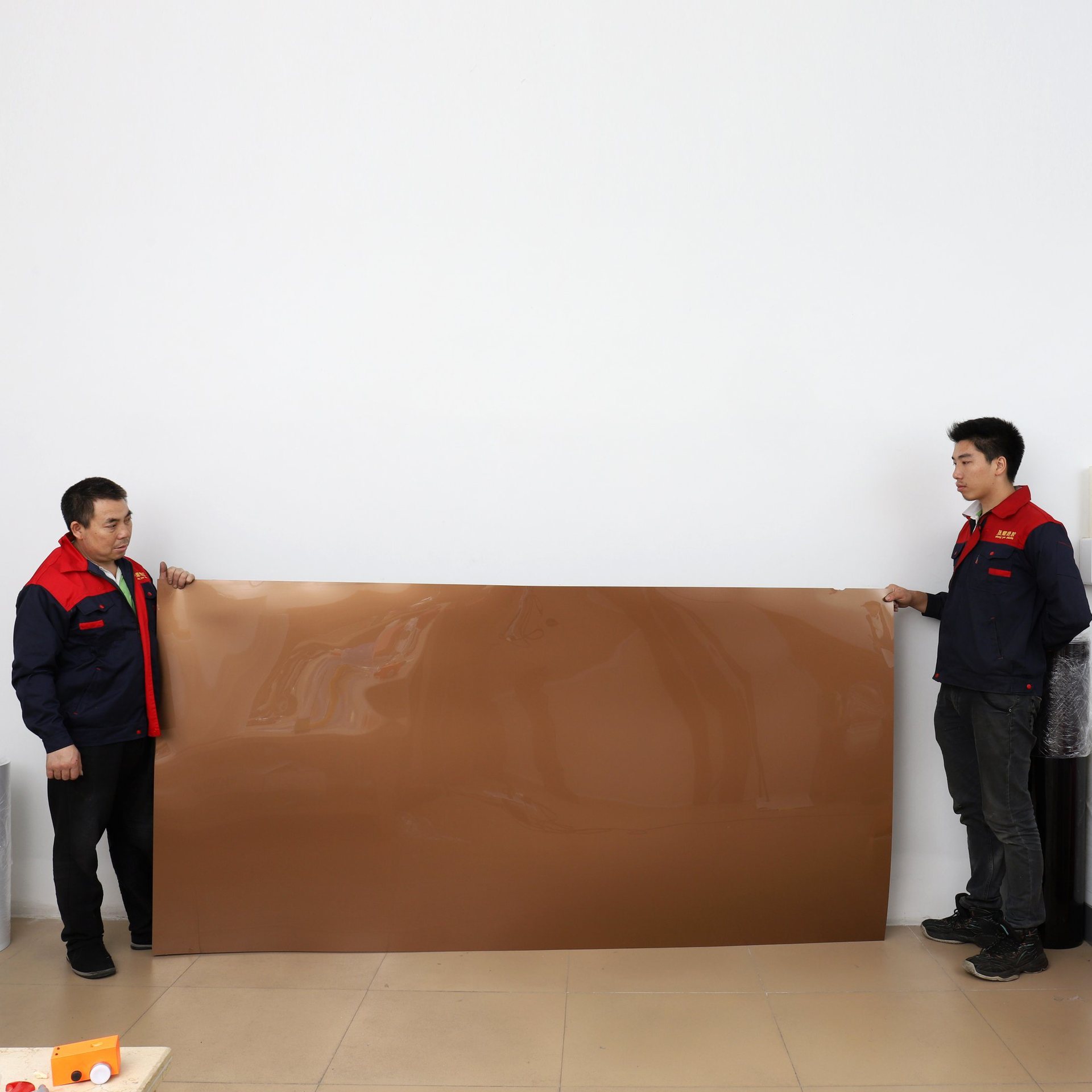 闪银PET大板镜面钛免漆低密度PET家俱板  哑光亲肤膜家居装饰板