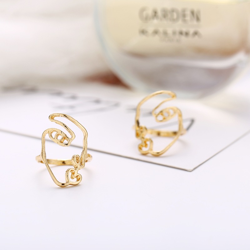 New Create Alloy Face Ring Fashion Simple Ring display picture 8