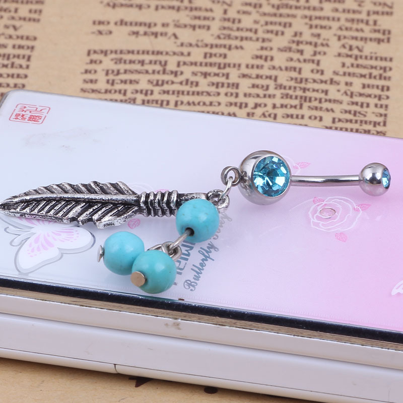 Pointed titanium steel lip stud product view