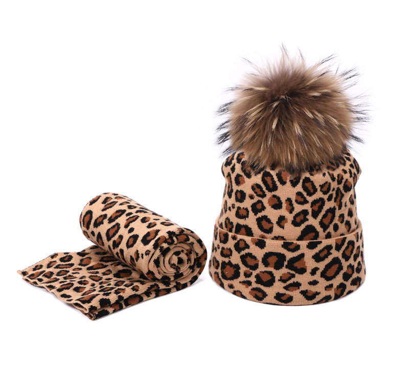 Women's Streetwear Leopard Pearl Eaveless Wool Cap display picture 8