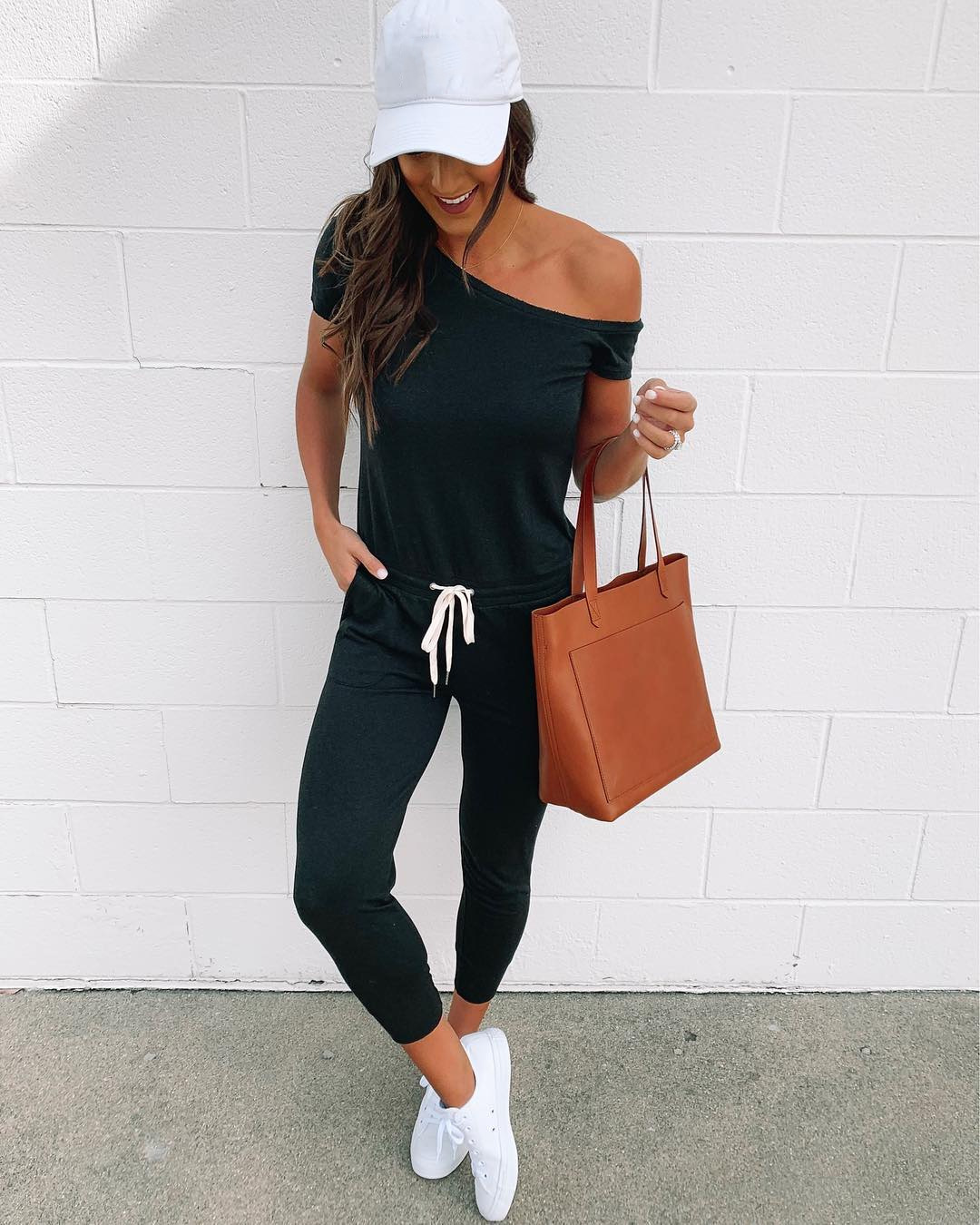 2023 New Spring/Summer Women's Off Shoulder Short Sleeve Pocket Lace Up Oblique Shoulder Jumpsuit_voghion.com